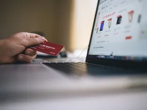The demand for online retail in the UAE, and the region, will continue to grow, according to experts. (File photo)