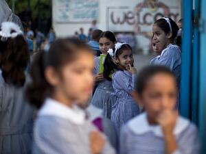 Egypt announced a new strategy in the way the country invests in education, with new sources of funding that would allow partnerships with the private sector. (AFP photo)