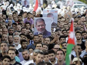 About 9.5 million Egyptians live outside the country, with 6.2 million expats living in Arab countries. (Khalil Mazraawi/ AFP)
