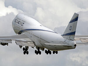 Rabinowitz's case is not the only time El Al flights have been delayed because ultra-Orthodox men refuse to sit next to women. (Flickr/Pieter van Marion)