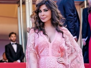 اختارت اليسا فستانها من مجموعة إيلي صعب لربيع وصيف 2018