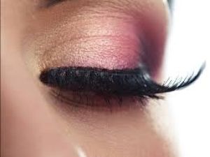 The underground false eyelash trade in Jordan is apparently booming. (Shutterstock)