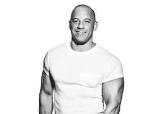 فيديو: فان ديزل بملابس الإحرام .. فهل أعلن إسلامه؟