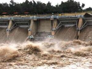 أشار مسؤول في حكومة لاوس إلى أن فرق الإنقاذ تواصل البحث عن مئات المفقودين  