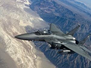 The Saudi cabinet said it is planning a 35-percent increase in basic salaries of all air force pilots and weapons operators. Officers who fly fighter jets or operate their weapons systems will receive a 60-percent pay increase. (File photo)