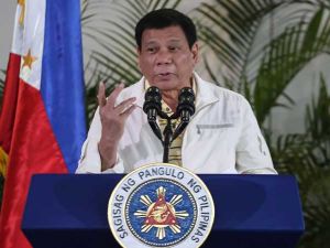 الرئيس الفيليبيني يبدي أسفه للجدل الذي أثاره هجومه اللاذع على أوباما