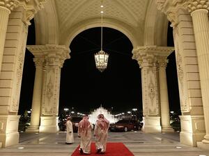 النائب العام السعودي يكشف تفاصيل جديدة عن محتجزي "الريتز"
