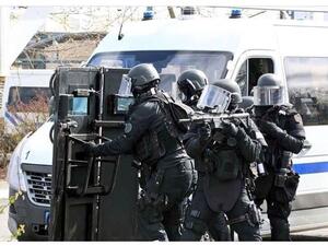 هجوم ارهابي فر فرنسا 