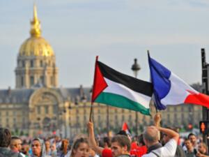 دان رئيس البلدية الذي منعته السلطات الاسرائيلية من الدخول على الحدود