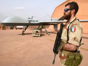 تنظيم القاعدة يتوعد فرنسا وحلفاءها في منطقة الساحل الافريقية
