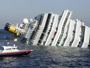 وفاة 43 شخصا على الاقل بعد غرق سفينة صيد روسية في غرب المحيط الهاديء