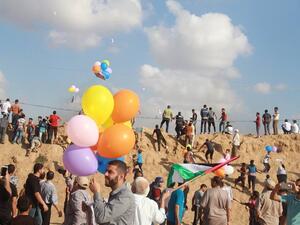 إجمالي عدد شهداء مسيرات العودة منذ 30 آذار الماضي 172 شهيدا،