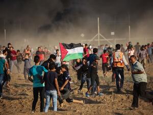 استعدادات لمسيرة العودة بغزة في جمعة "انتفاضة الحجارة"
