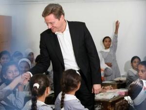 وزير الخارجية الالماني غيدو فسترفيلي في مدرسة تديرها الامم المتحدة في غزة
