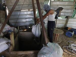 ذكر شهود عيان أن الفلسطيني كان يعمل داخل النفق