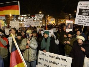  اندلعت مواجهات بين قوات الامن وحوالى مئة شخص من المقيمين في مركز الايواء