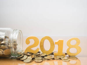 يظل تسريع معدلات التضخم «الضعيف نسبياً» لمعظم الاقتصادات العالمية والسياسة النقدية المقبلة، من المؤثرات الرئيسية على العملات في 2018