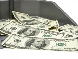 ترامب يدفع أول غرامة بقيمة 25 مليون دولار