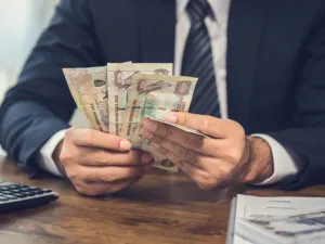 الدرهم الإماراتي 