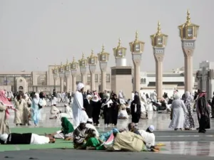وضعت سلطات الطيران المدني، حدا أدنى لقيمة الضمان عند 600 ألف ريال، ويجوز للهيئة أن تحسم من قيمة هذا الضمان تكاليف إعادة الحجاج الذين لم تلتزم الشركة الناقلة بإعادتهم وتكاليف نقل عفش الحجاج المتخلف في المطار، وأي غرامات قد تترتب على مخالفة التعليمات
