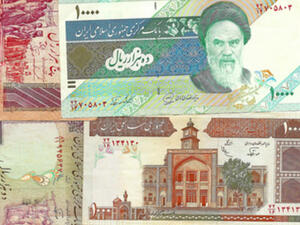 عملة إيران تسمى التومان حتى عقد الثلاثينات من القرن الماضي ولا يزال معظم الإيرانيين يشيرون إليها بذلك الاسم