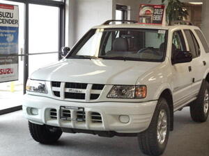  انتهى مصنع سيارات «إيسوزو» الذي تمَّ تدشينُه في السعودية قبل ثلاثة أشهر،من تصنيع 40 شاحنة حتى الآن