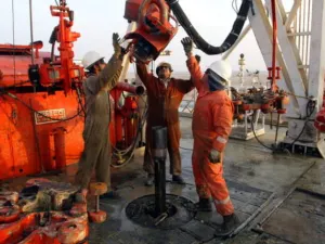 إنتاج السعودية كان مستقرا عند نحو تسعة ملايين برميل يوميا في كانون الثاني (يناير) الماضي