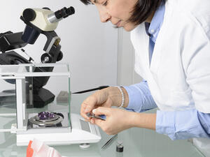 المختبر الجديد سيتيح فرصة الفحص داخل السعودية، بعد أن كان تجرى في المختبرات في الخارج