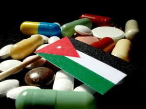 كانت الحكومة قد قررت زيادة الضريبة العامة على الأدوية إلى 10% بدلا من 4%