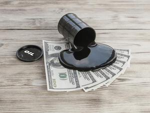 سوق النفط العالمية تقترب من نقطة التوازن، معبراً عن أمله في أن تتفق الدول على زيادة الإنتاج بدلاً من خفضه أكثر