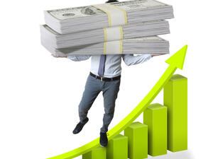 ارتفاع الدولار أمام عملات الملاذ الآمن بعد تمهيد الطريق لإصلاح ضريبي