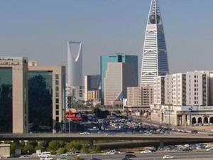السعودية تقصر ساعات العمل في مراكز التسوق على المواطنين