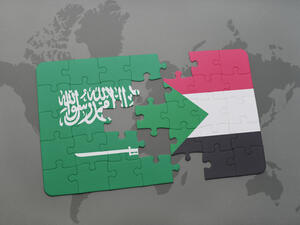 اتفق الطرفان على زيادة مستوى التبادل التجاري، وتعزيز التعاون الاستثماري، والاستفادة من الفرص الاستثمارية المتنوعة والمتعددة في السودان، وفتح الباب واسعاً أمام الصناعات السعودية في السودان.