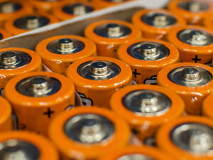 أستراليا تعتزم بناء أكبر بطارية تخزين للطاقة في العالم 