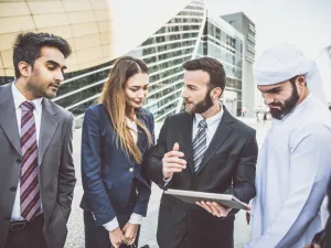 أول طريقة لتتمكن من الحصول على وظيفة في دبي بدوام قصير هي البحث عن وظائف بدوام جزئي