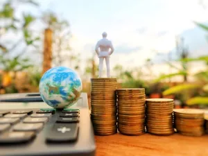 الدين العالمي يرتفع إلى 237 تريليون دولار نهاية 2017 