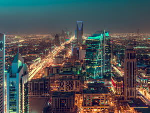بن لادن السعودية تستقبل قروضا قيمتها 2.9 مليار دولار من الحكومة