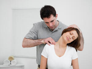 قد يكتفي الطبيبب بجلسة واحدة، أو يمتدّ هذا العلاج على 12 جلسة