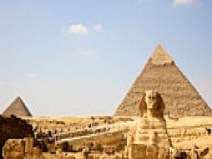 مصر استقبلت 346.5 ألف سائح من كافة دول العالم في شباط (فبراير) مقارنة مع 640.2 ألف سائح في الشهر ذاته من 2015