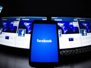 أرباح فيسبوك تقفز 76.6% في الربع الأول