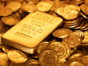في سوق الذهب تراجع سعر المعدن الأصفر اليوم بمقدار 3 دولارات إلى 1290 دولار للأونصة. 