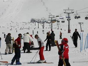 تعتمد السياحة الشتوية، بحسب وزارة السياحة، على اللبنانيين والمغتربين بنحو 75 في المئة