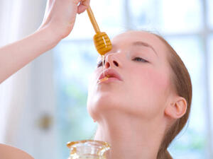 يلعب العسل دوراً مهماً في الوقاية من كثير من الأمراض المختلفة