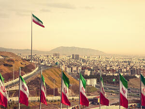 إيران 