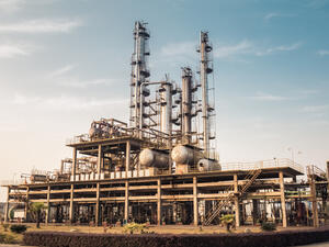 One of the two proposed methanol plants is backed by a Chinese group which has a subsidiary in neighboring UAE. (Shutterstock) 