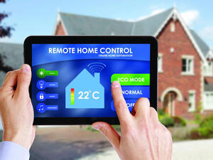 طوّرت "سنتريكا" جهاز تنظيم الحرارة الذكي "هايف"، الذي يسمع للمستخدمين بالسيطرة على التدفئة والمياه الساخنة لديهم عبر هواتفهم الخلوية