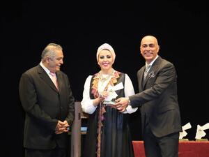 الاعلامية سالي الأسعد