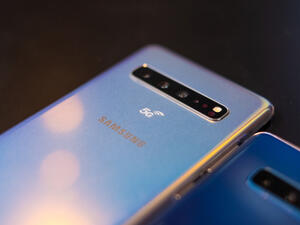 سامسونغ تعتزم طرح  أول محمول من الجيل الخامس في العالم الشهر المقبل