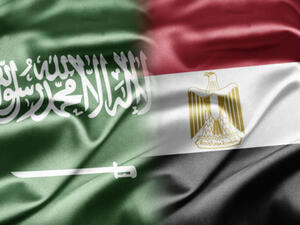 يهدف مشروع الربط الكهربائي بين مصر والسعودية إلى ربط الشبكة الكهربائية المصرية بالشبكة الكهربائية السعودية من محطة تحويل بدر في مصر إلى محطة تحويل شرق المدينة المنورة مرورا بمحطة تحويل تبوك في السعودية بطول 1320 كيلومتر