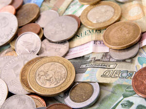 نجحت المعارضة في إلغاء مقترح تعديل تقدمت به الحكومة على مشروع موازنتها، يقضي بإعفاء مهربي الأموال للخارج، والتي تقدر بأربعة مليارات دولار